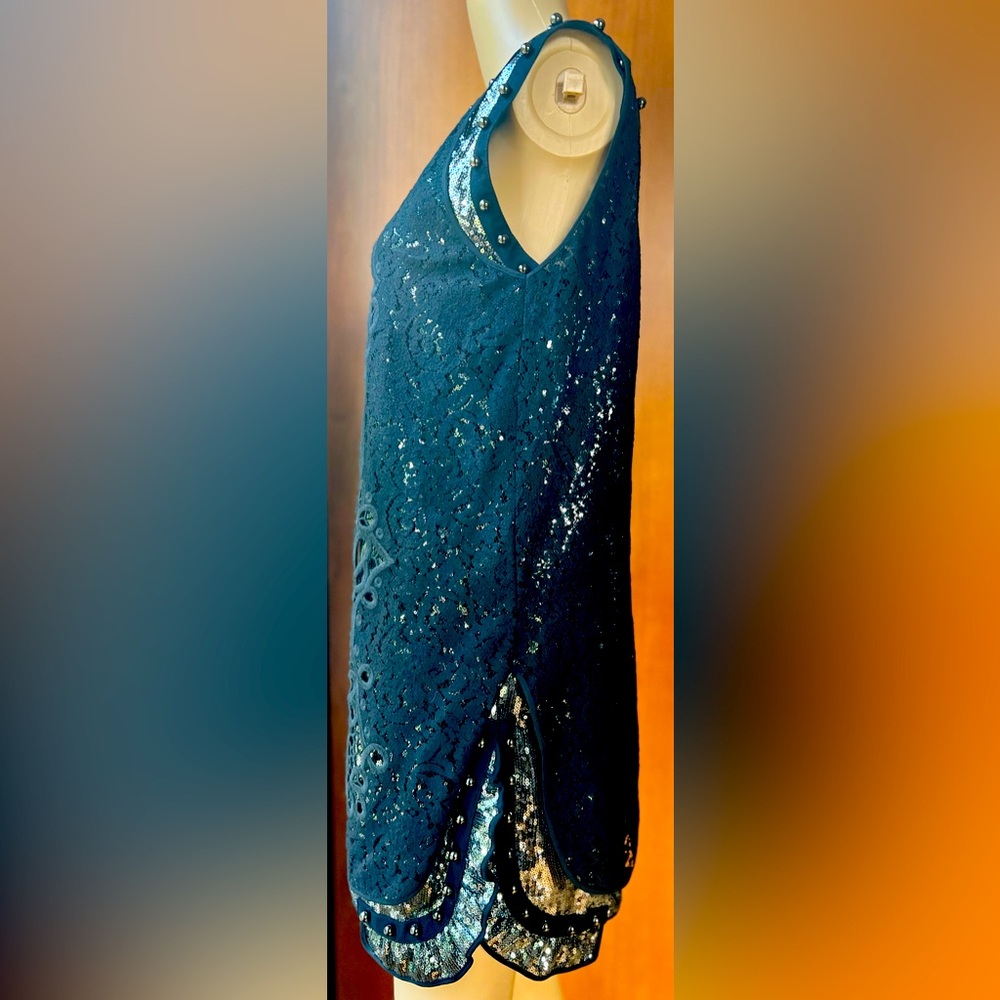 No.21 Silver Sequined/Black Lace Dress Size Small, Retail $1400 - Picture 6 of 12